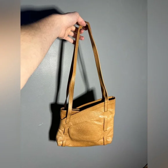 Tom Thomas Leathers Croc Embossed Leather Bag - Picture 1 of 11